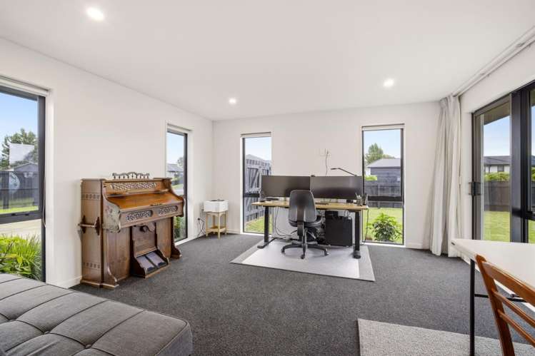 45 Suffolk Drive 11099_10