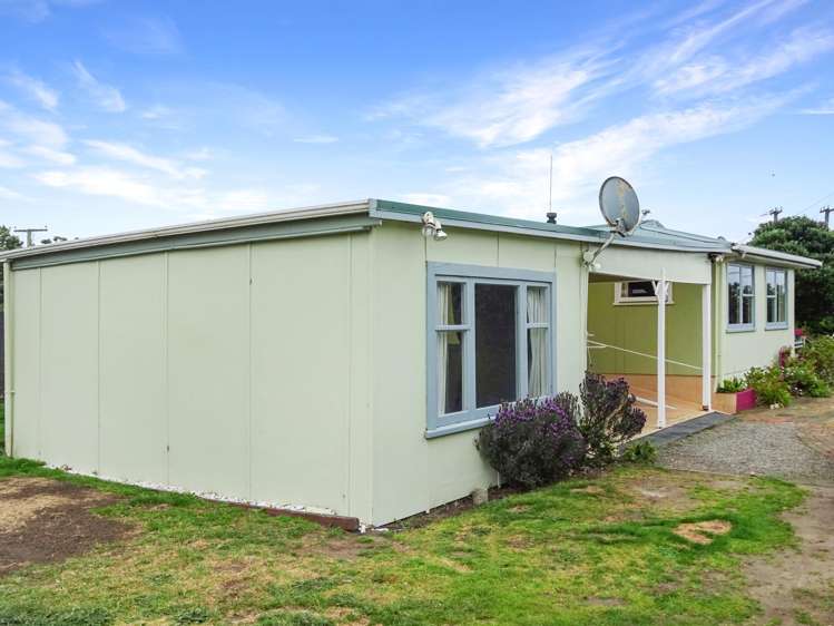 35 Ruanui Street Himatangi Beach_16