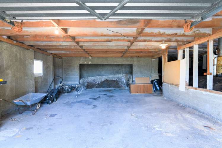 212 Highcliff Road Shiel Hill_18