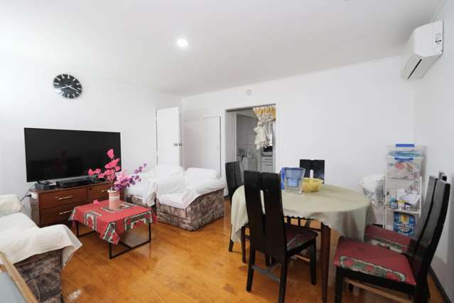 7/59A Fairburn Road 10057_1