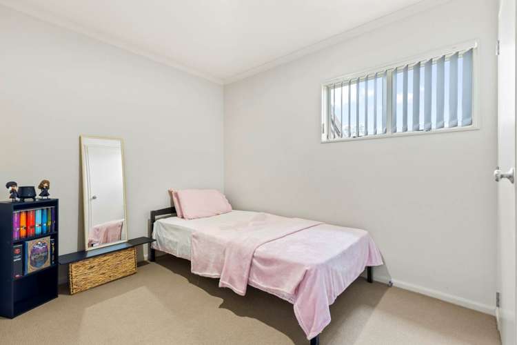 18 Clomell Drive Flat Bush_10