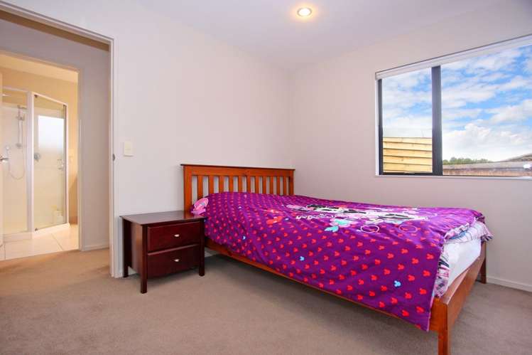 37 Gibbston Crescent Flat Bush_5