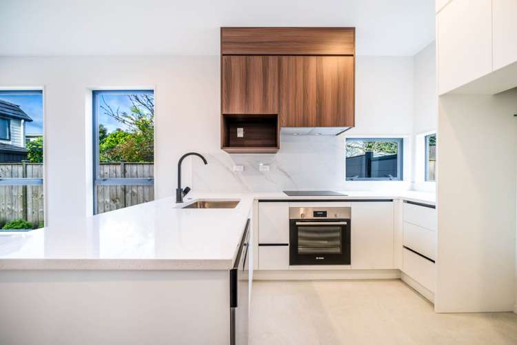 11/85 Cascades Road_4