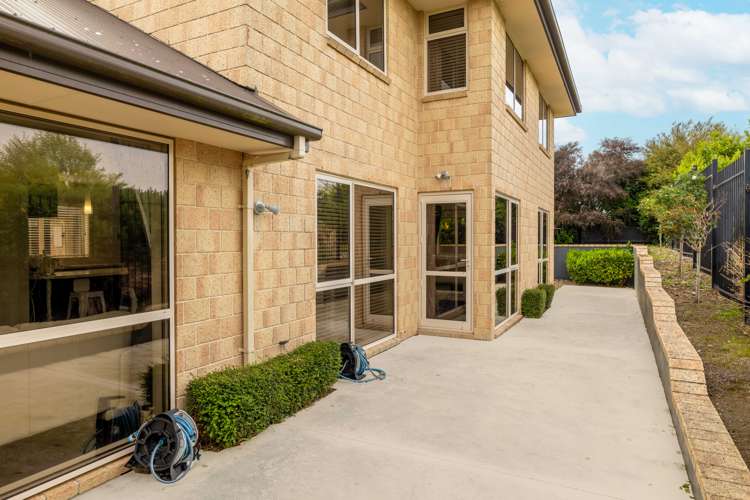 6 Titirangi Crescent Parklands_15