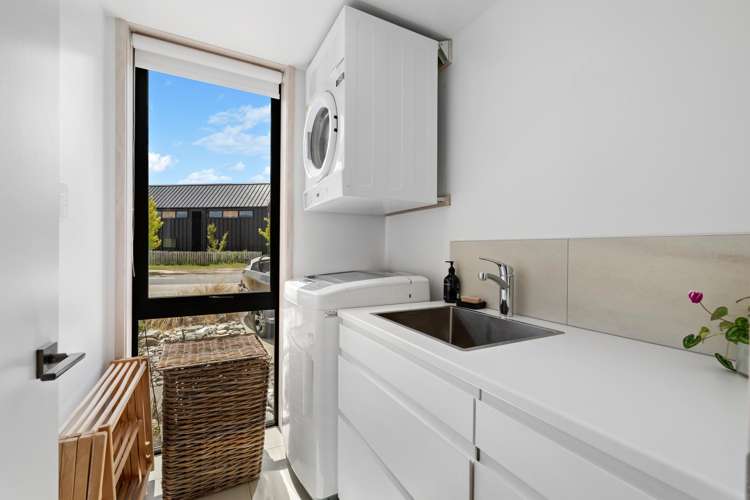 14 Bellamore Street Dalefield/Wakatipu Basin_23