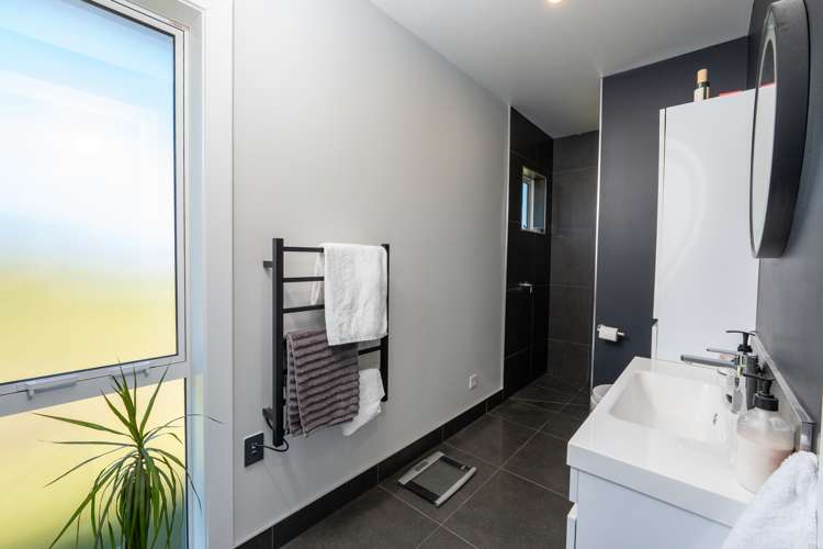 2 Olsen Place Kinloch_17