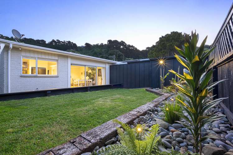 2/19 Burnham Street Seatoun_2