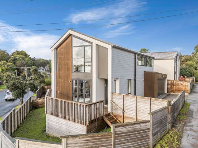 Immaculate Modern Home for Sale in Blockhouse Bay!