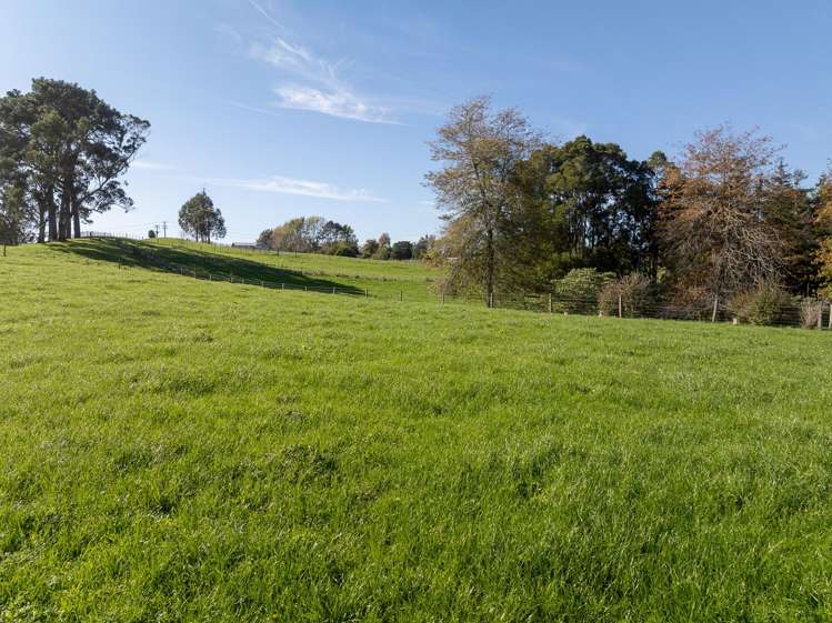 24 Rowe Road Whatawhata_36