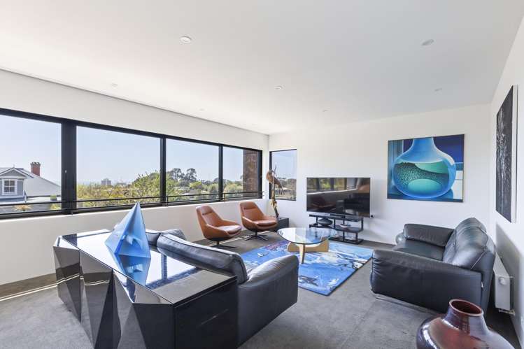 5 Barrett Street Westown_13