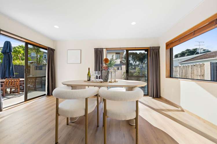 2/6 Eastern Beach Road Eastern Beach_10