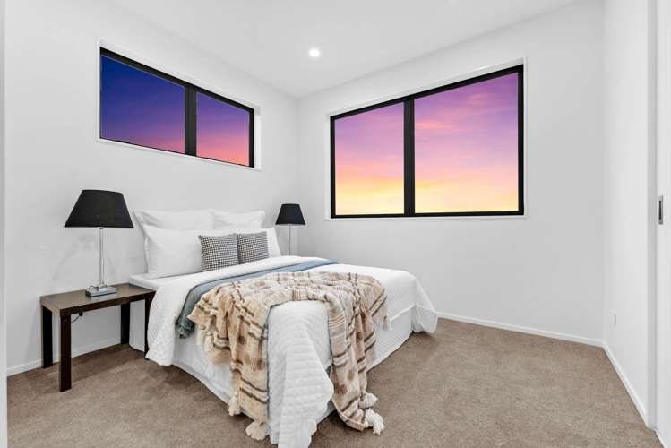 24C Zingaro Place Massey_25
