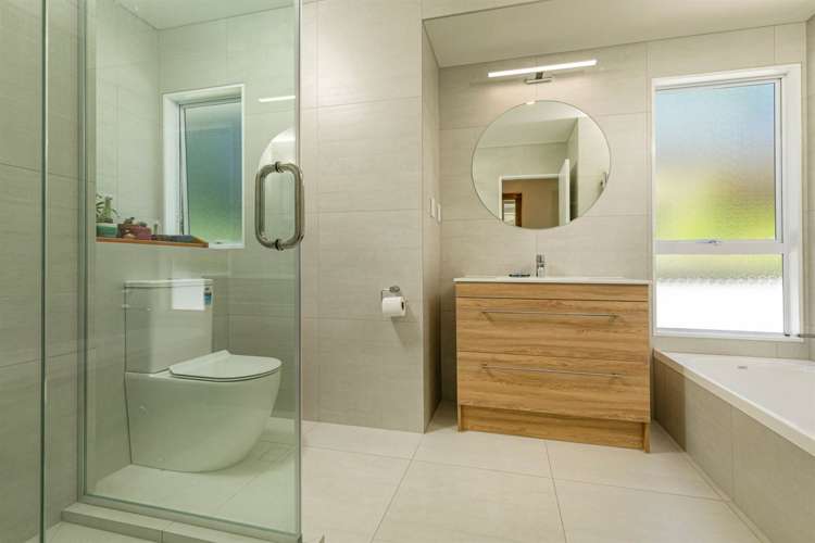 32 Waipuia Place Greenhithe_19