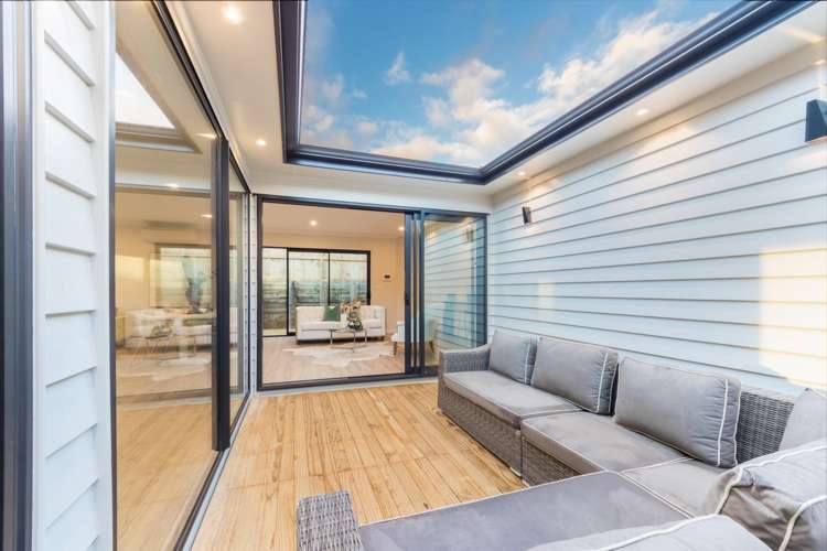 14 Tararua Street Massey_25