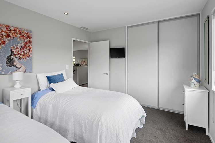 297 Eastern Terrace Sydenham_20