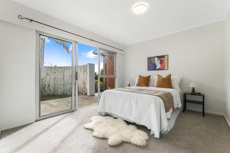 137 Albany Hwy Unsworth Heights_17
