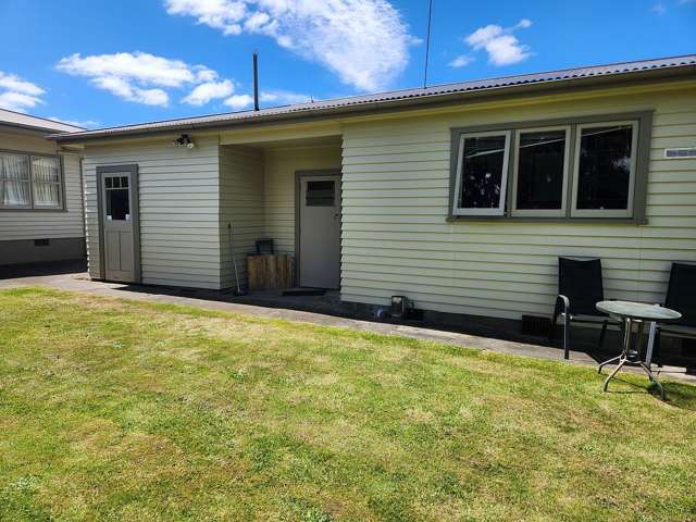 Charming 1950s Detached Flat in Feilding