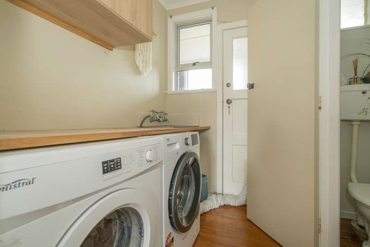 1 Featon Road Waihi_14