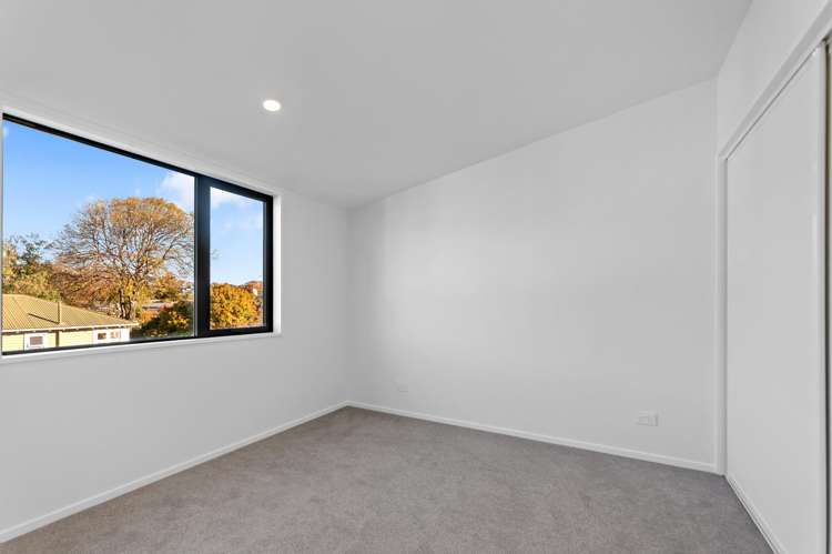 3/10 Seddon Street_5