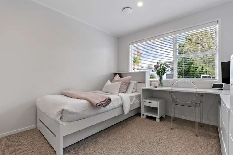 23 McBreen Avenue Northcote_18