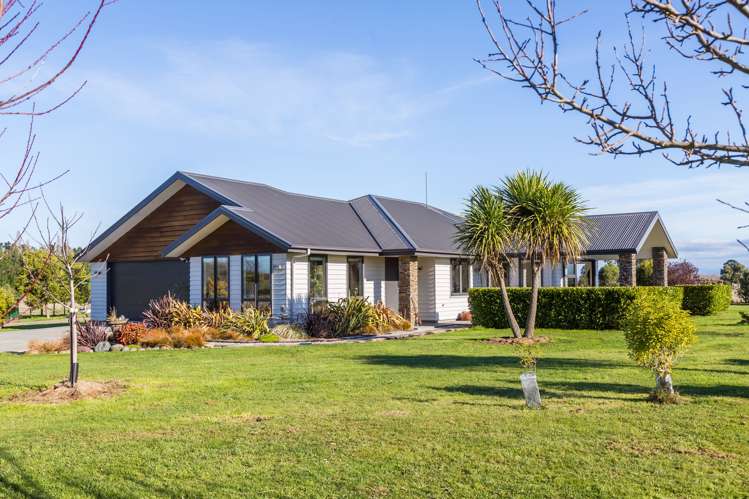 421 Belvedere Road Carterton_0