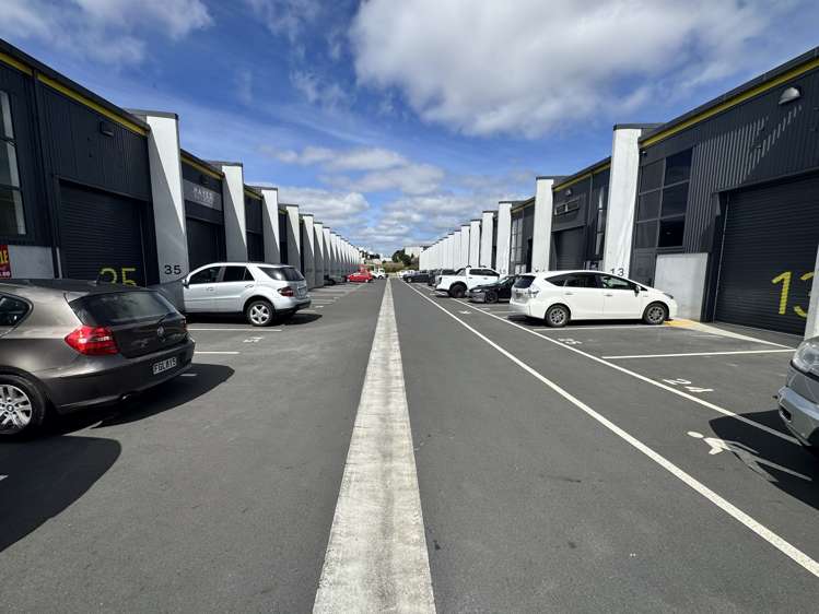 12/11 Northside Drive Westgate_5