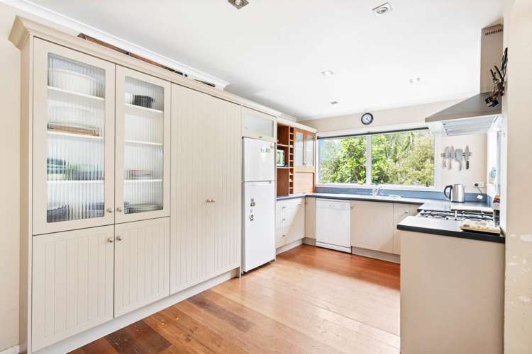 1 Norman Road Titirangi_5