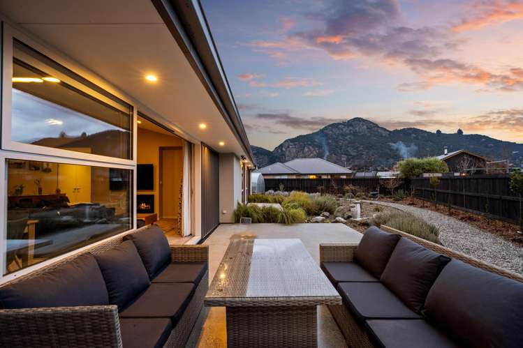 7 Mallard Street Albert Town_3