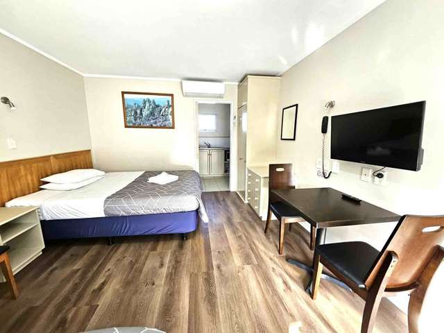 Studio Unit in Prime Papakura!