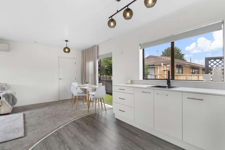 2/36 Trentham Road_4