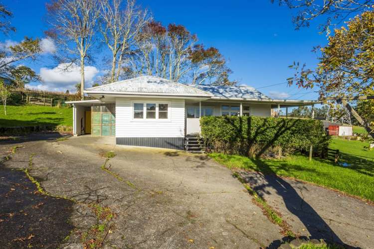 277 Taupaki Road_4