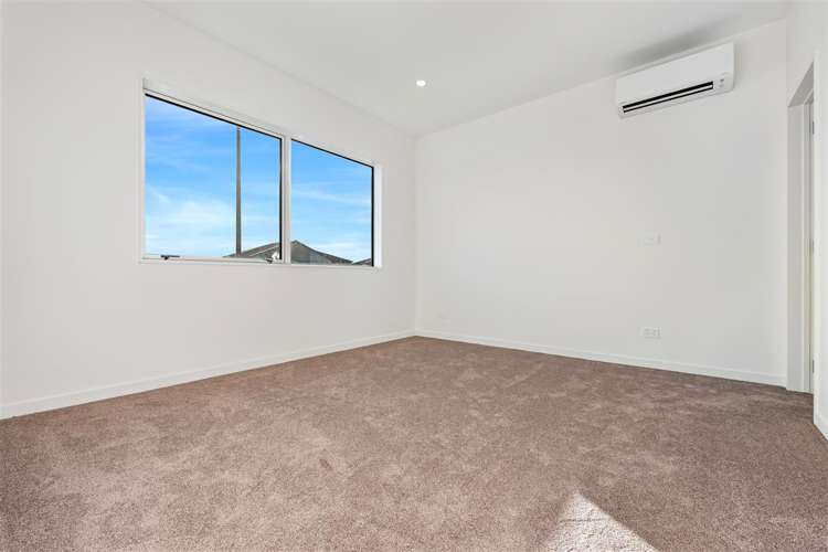 17 Whakairo Crescent Gulf Harbour_11