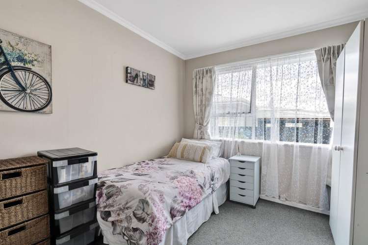 Flat 2/684 Main Road Stoke Stoke_6