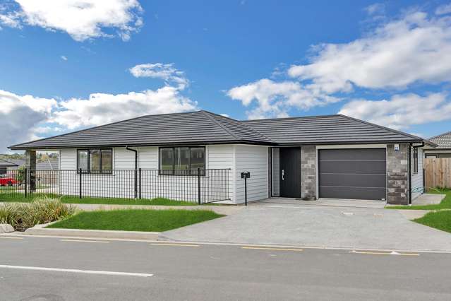 Stylish Brand New Family Home in Waiuku!