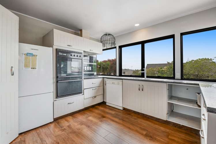 29a Little Barrier Avenue Manly_10