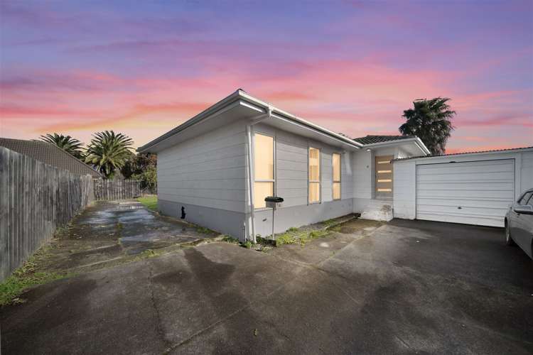 2/22 Bingara Place Favona_13