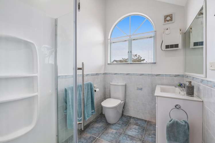 26 Commodore Court Gulf Harbour_22