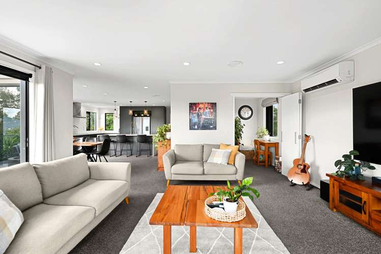 9 Bishopsworth Way Huntington_23