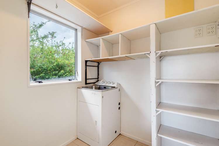 2/8 Helena Street Massey_26