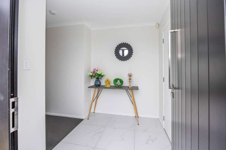 7 Heke Lane Glenview_2