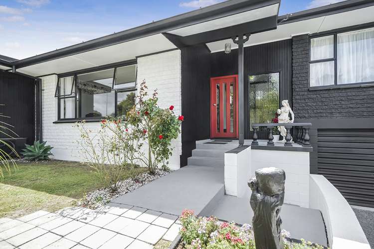 32 Chedworth Avenue Chedworth Hamilton City Houses for Sale One