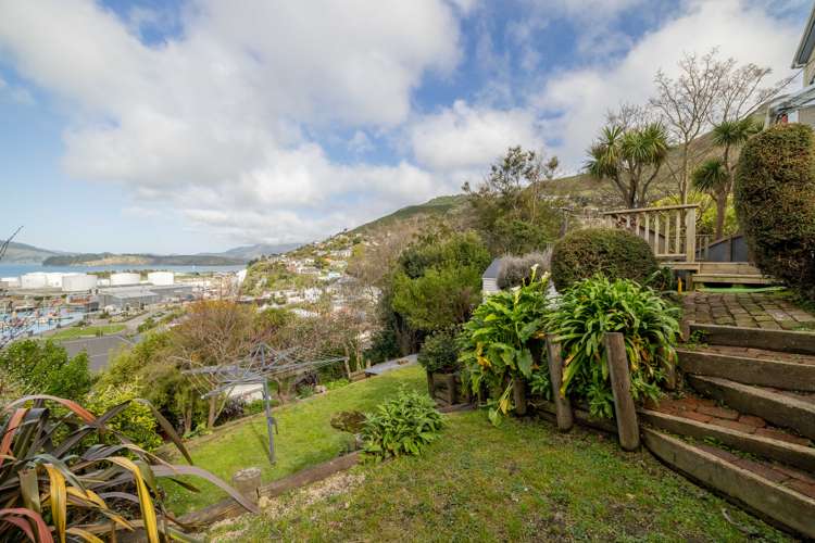 13 Cunningham Terrace Lyttelton_16