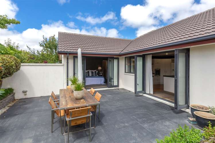 1 Caroline Way Northwood_24