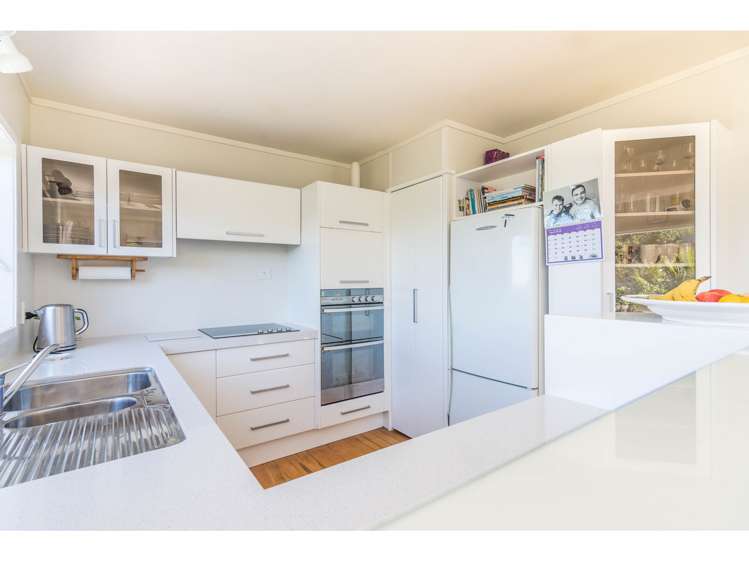 177 Woodlands Park Road Titirangi_3