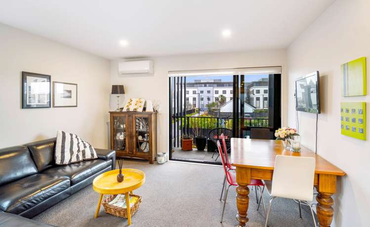 104/142 Leinster Road Merivale_1