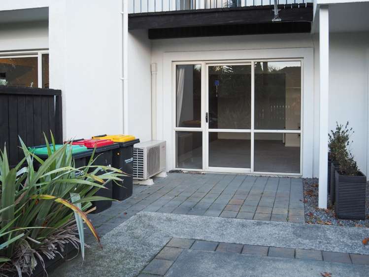 3/66 Andover Street Merivale_14