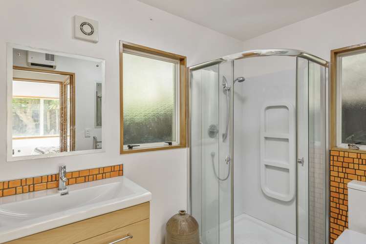 2/127 Moncks Spur Road Redcliffs_7