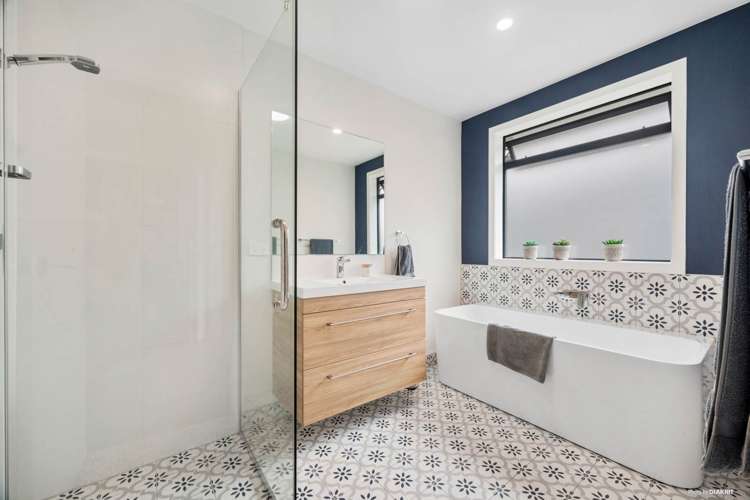 32 Siren Street Wainui_17