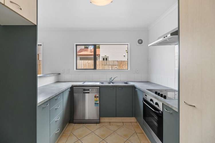 43 Tiri Tiri Road Birkdale_3