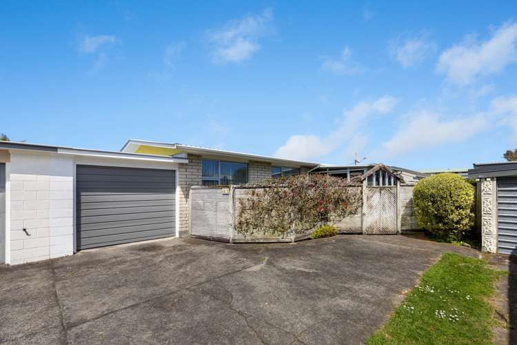 2/42 Sanders Avenue Westown_24